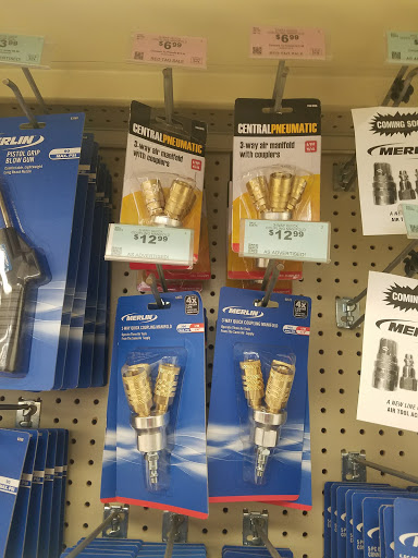 Hardware Store «Harbor Freight Tools», reviews and photos, 34600 Vine St, Eastlake, OH 44095, USA