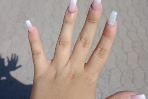 Venus nails image