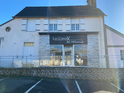 Les Ciseaux de Mélanie à Grandparigny