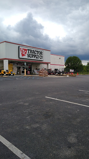 Home Improvement Store «Tractor Supply Co.», reviews and photos, 3400 Moody Pkwy, Moody, AL 35004, USA