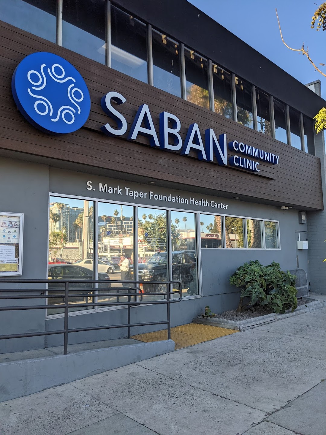 Saban Community Clinic - Hollywood