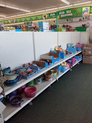 Dollar Store «Dollar Tree», reviews and photos, 10 Gooding Ave, Bristol, RI 02809, USA