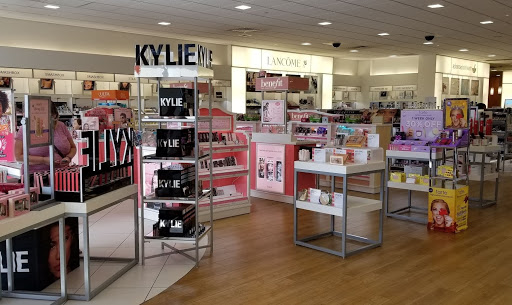 Hair Salon «Ulta Beauty», reviews and photos, 8165-C Honeygo Blvd, Nottingham, MD 21236, USA