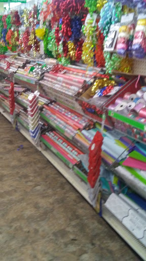 Dollar Store «Dollar Tree», reviews and photos, 7001 Cermak Rd, Berwyn, IL 60402, USA