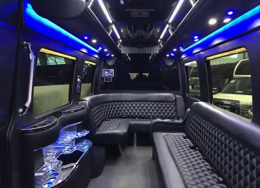 SilverWing Limo - Party Bus - Airport Shuttle
