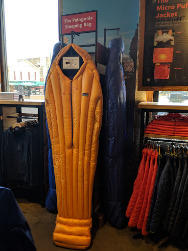 Clothing Store «Patagonia Chicago Lincoln Park», reviews and photos, 1800 N Clybourn Ave, Chicago, IL 60614, USA