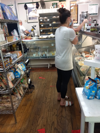 Italian Restaurant «E. 48th Street Market», reviews and photos, 2462 Jett Ferry Rd, Dunwoody, GA 30338, USA