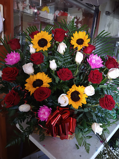 Florist «Belen Flowers», reviews and photos, 6087 York Blvd, Los Angeles, CA 90042, USA