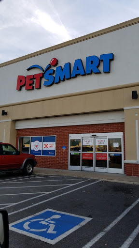 Pet Supply Store «PetSmart», reviews and photos, 42 Southgate Square, Colonial Heights, VA 23834, USA