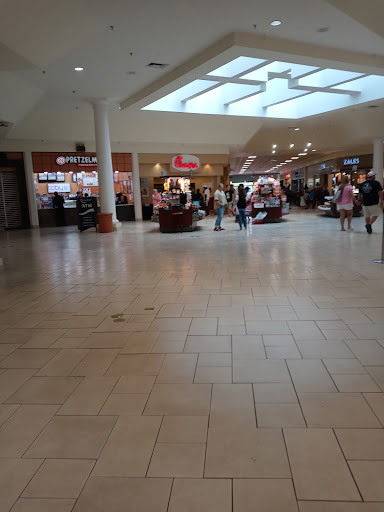 Shopping Mall «Valdosta Mall», reviews and photos, 1700 Norman Dr, Valdosta, GA 31601, USA