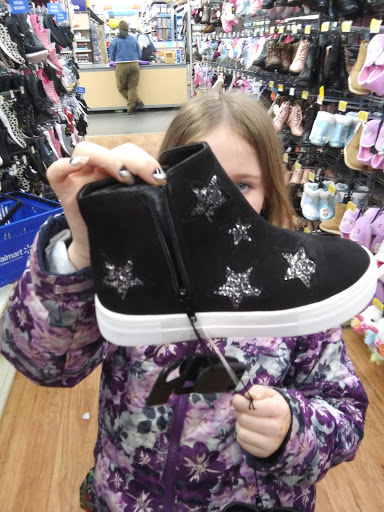 Department Store «Walmart Supercenter», reviews and photos, 415 Industrial Ave, Grinnell, IA 50112, USA