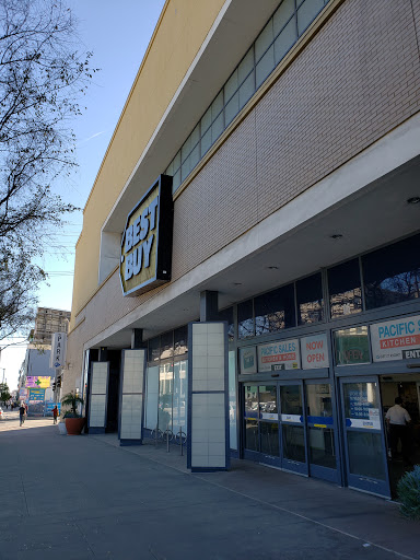 Best Buy image