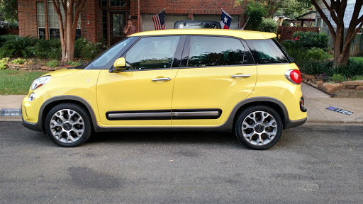 Car Dealer «Alfa Romeo FIAT of McKinney», reviews and photos, 800 N Central Expy, McKinney, TX 75070, USA