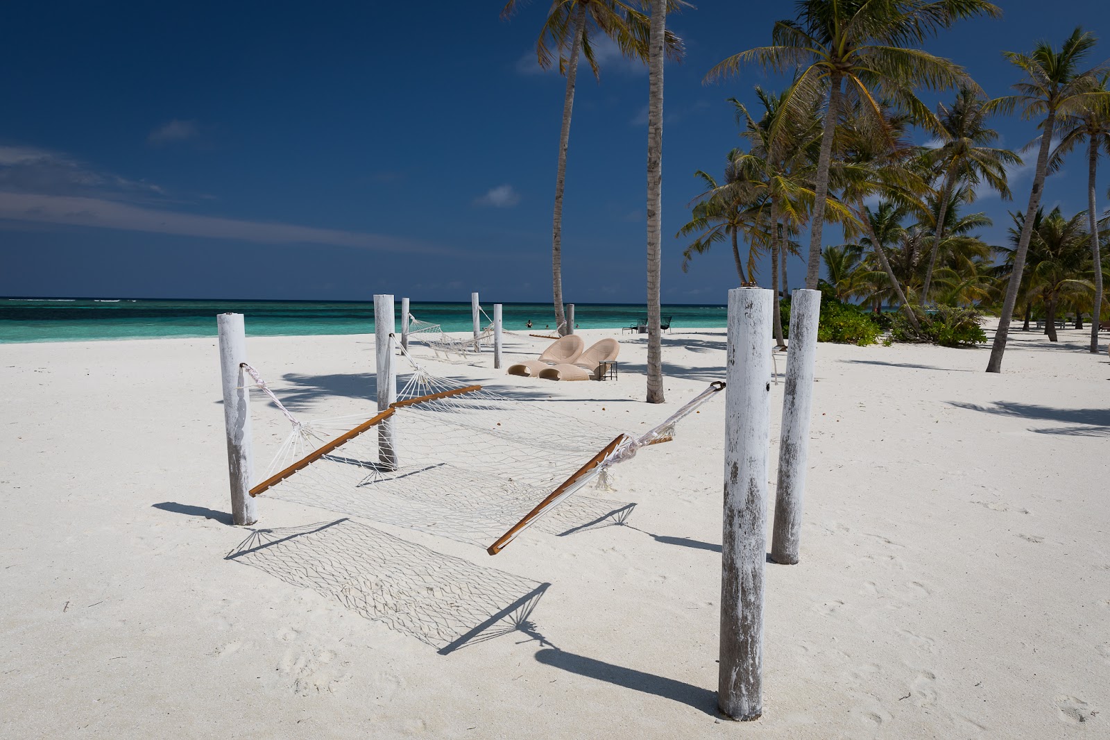 Φωτογραφία του Παραλία του νησιού Kanuhuraa - δημοφιλές μέρος μεταξύ λάτρεις της χαλάρωσης
