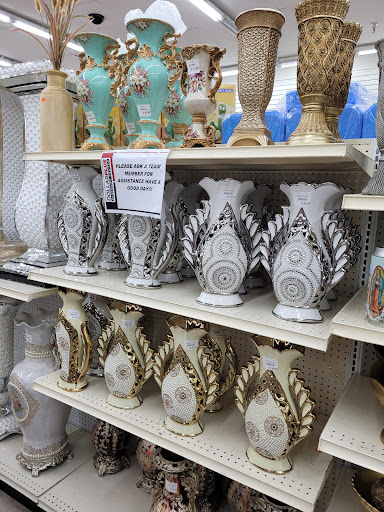 Dollar Store «Dollar Discount Center», reviews and photos, 2550 S Decatur Blvd, Las Vegas, NV 89102, USA