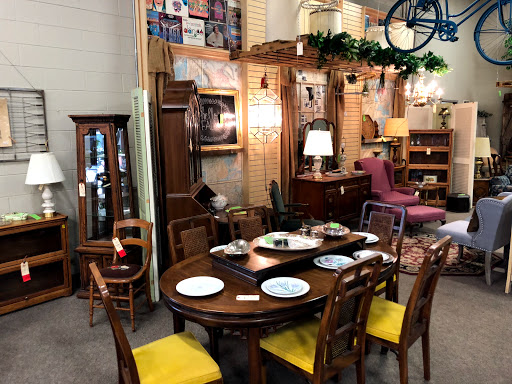 Thrift Store «Ditto Upscale Resale», reviews and photos, 571 E 8th St, Holland, MI 49423, USA