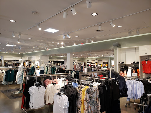 Clothing Store «H&M», reviews and photos, 6800 N 95th Ave, Glendale, AZ 85305, USA