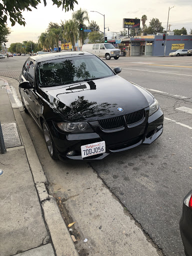 Auto Body Shop «West Coast Body & Paint», reviews and photos, 15201 Oxnard St # H, Van Nuys, CA 91411, USA