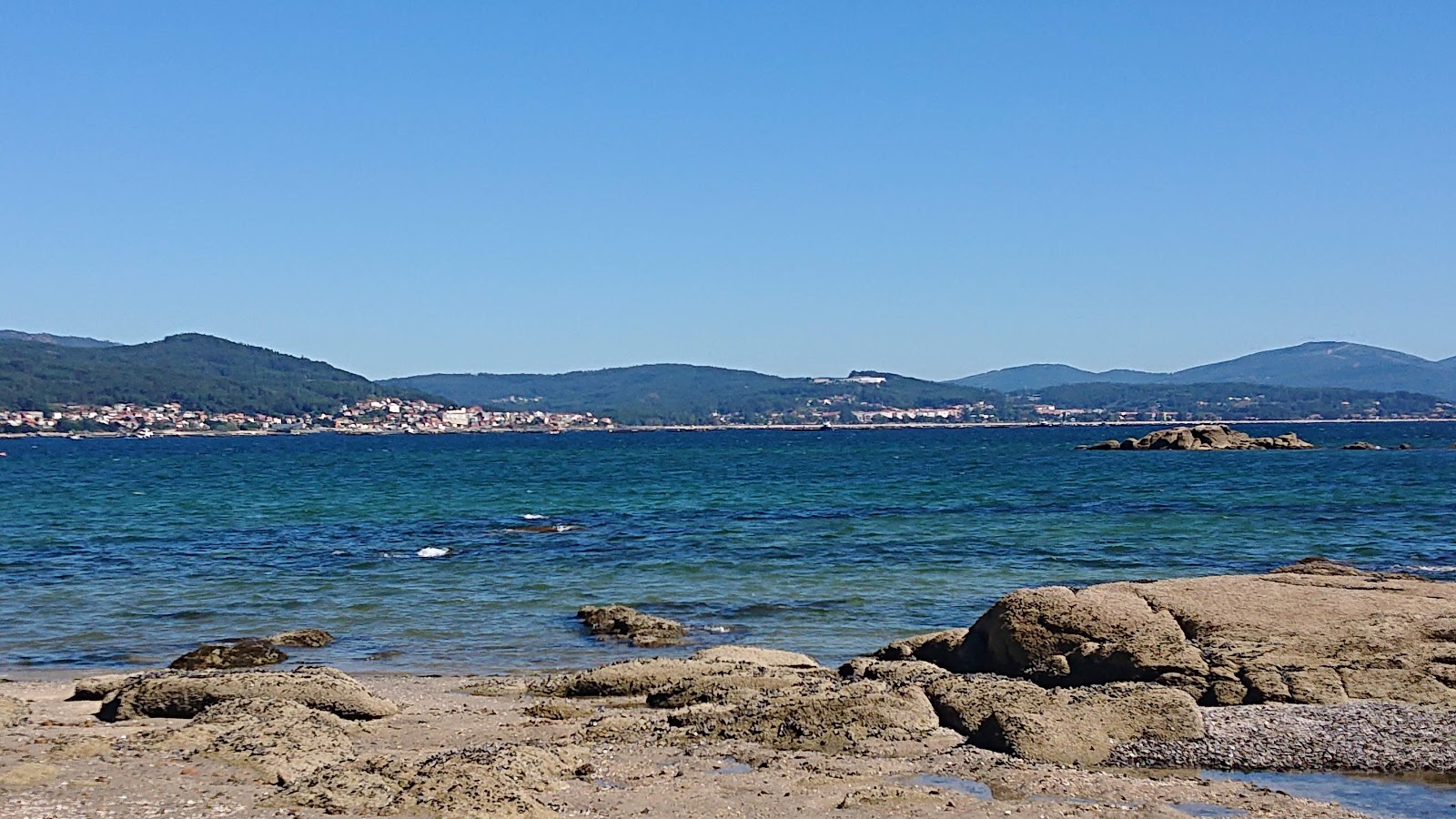 Photo de Playa de Nineirinos situé dans une zone naturelle