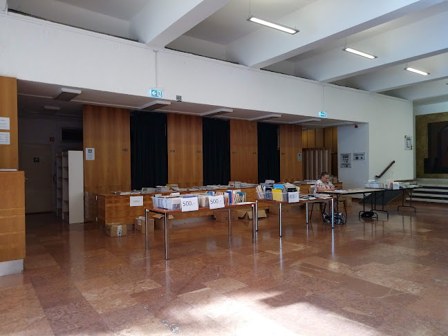 Hamvas Béla Pest Megyei Könyvtár - Könyvtár