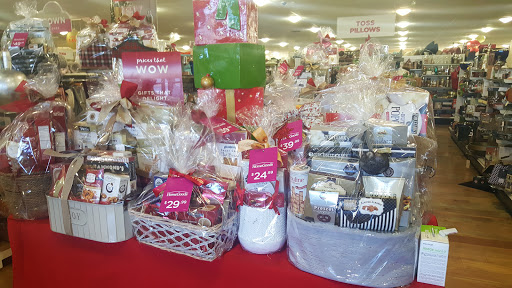 Department Store «T.J. Maxx and HomeGoods», reviews and photos, 1251 Industrial Rd, San Carlos, CA 94070, USA