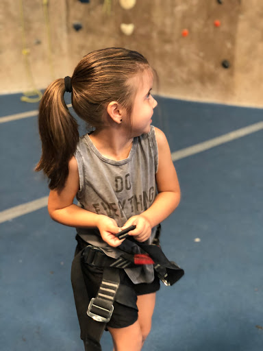 Rock Climbing Gym «Hangar 18 Indoor Climbing Gym - Riverside», reviews and photos, 6935 Arlington Ave, Riverside, CA 92503, USA