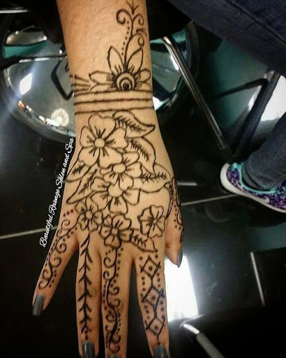 Day Spa «Beautiful Revenge Salon and Spa», reviews and photos, 652 Roosevelt Rd, Glen Ellyn, IL 60137, USA