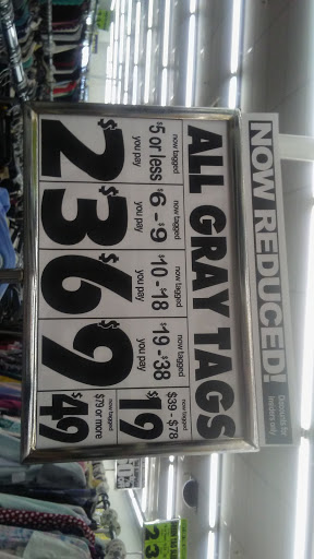 Clothing Store «1/2 of 1/2 Name Brand Clothing», reviews and photos, 601 N West St # 126, Wichita, KS 67203, USA