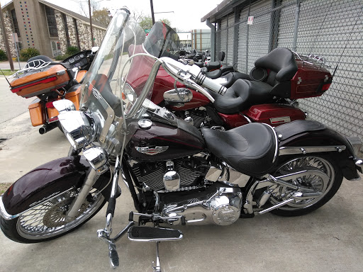 Harley-Davidson Dealer «Mancuso Harley-Davidson Central», reviews and photos, 535 N Loop W Fwy, Houston, TX 77018, USA