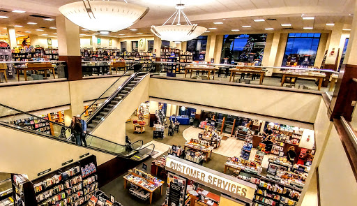 Shopping Mall «Newport on the Levee», reviews and photos, 1 Levee Way, Newport, KY 41071, USA