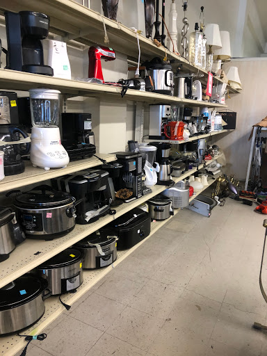 Thrift Store «Thrift Center Thrift Store», reviews and photos, 1060 El Camino Real, San Carlos, CA 94070, USA