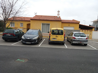 Parking à Pézilla-la-Rivière