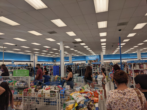 Clothing Store «Ross Dress for Less», reviews and photos, 16250 Paramount Blvd, Paramount, CA 90723, USA