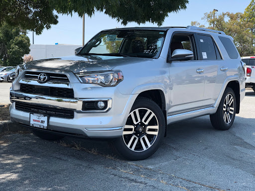 Toyota Dealer «Toyota 101», reviews and photos, 525 E Bayshore Rd, Redwood City, CA 94063, USA