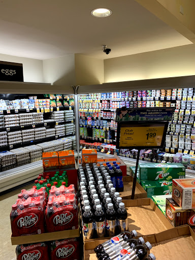 Grocery Store «Safeway», reviews and photos, 205 N 5th Ave, Yakima, WA 98902, USA