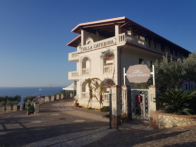 Villa Caterina - Casa di Riposo SP41, 87030 Longobardi CS, Italia