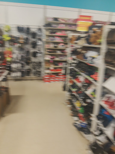 Clothing Store «Rugged Wearhouse», reviews and photos, 6096 Rose Hill Dr, Alexandria, VA 22310, USA