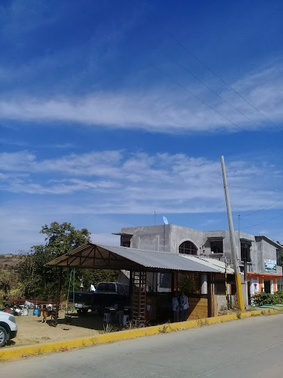 La Pasadita - hidalgo s/n Santo Tomas Mazaltepec, Villa de Etla, Oax., Mexico