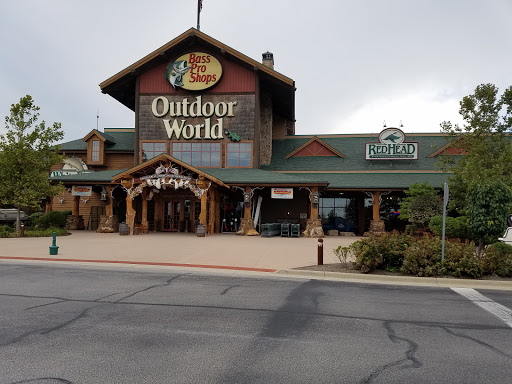 Outdoor clothing and equipment shop Toledo