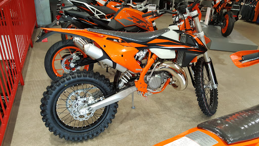 Motorcycle Dealer «Commonwealth Motorcycles», reviews and photos, 625 E Jefferson St, Louisville, KY 40202, USA