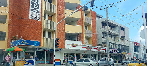 Tiendas para comprar botas altas mujer Barranquilla