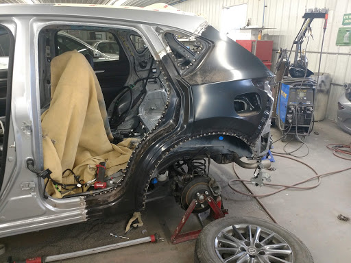 Auto Body Shop «Petersen Body Shop», reviews and photos, 3603 S Burdick St, Kalamazoo, MI 49001, USA