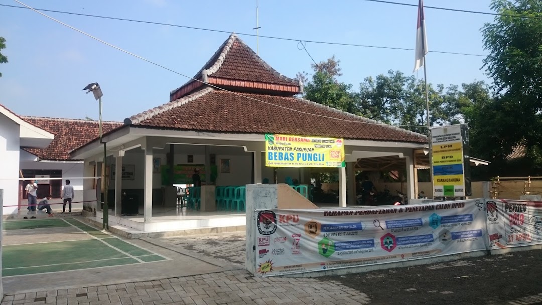 Balai Desa Sebalong