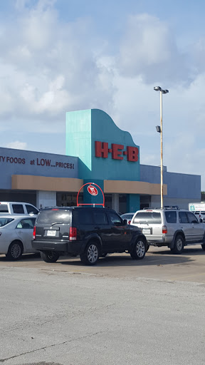 Grocery Store «H-E-B Grocery», reviews and photos, 4206 Avenue T, Santa Fe, TX 77510, USA