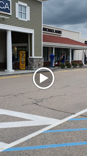 Fashion Accessories Store «Michael Kors», reviews and photos, 1 Outlet Blvd #400, Wrentham, MA 02093, USA