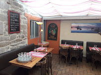 Atmosphère du La Marine - Café-Restaurant-Cave à Pont-l'Abbé - n°3