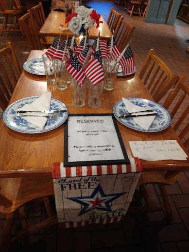 American Restaurant «Cracker Barrel Old Country Store», reviews and photos, 7060 Concourse Pkwy, Douglasville, GA 30134, USA