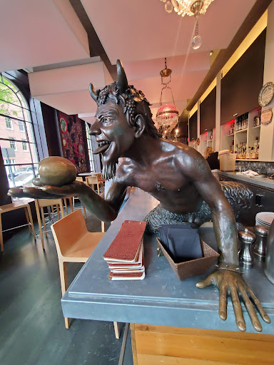 Luxury Hotel «21c Museum Hotel Louisville», reviews and photos, 700 W Main St, Louisville, KY 40202, USA