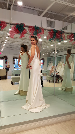 Bridal Shop «Lauderdale Bride - Upscale & Intimate Bridal Boutique in the heart of Fort Lauderdale», reviews and photos, 4130 N Federal Hwy, Fort Lauderdale, FL 33308, USA