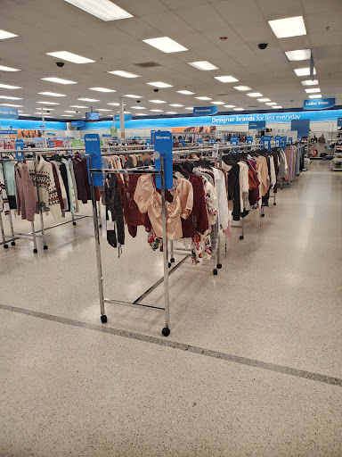 Clothing Store «Ross Dress for Less», reviews and photos, 8090 Mall Pkwy, Lithonia, GA 30038, USA